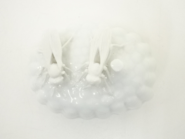 道具 ] - 道具 赤松白斎造 白磁蜂巣香合（共箱） | ネットショップ圭